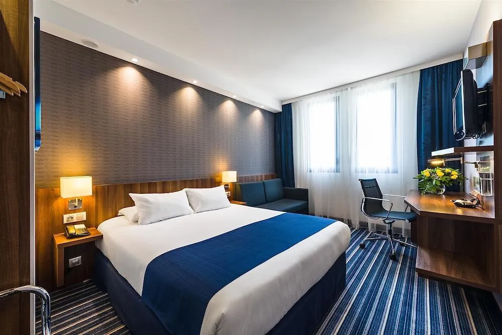 Holiday Inn - Marseille Airport By Ihg Vitrolles  France