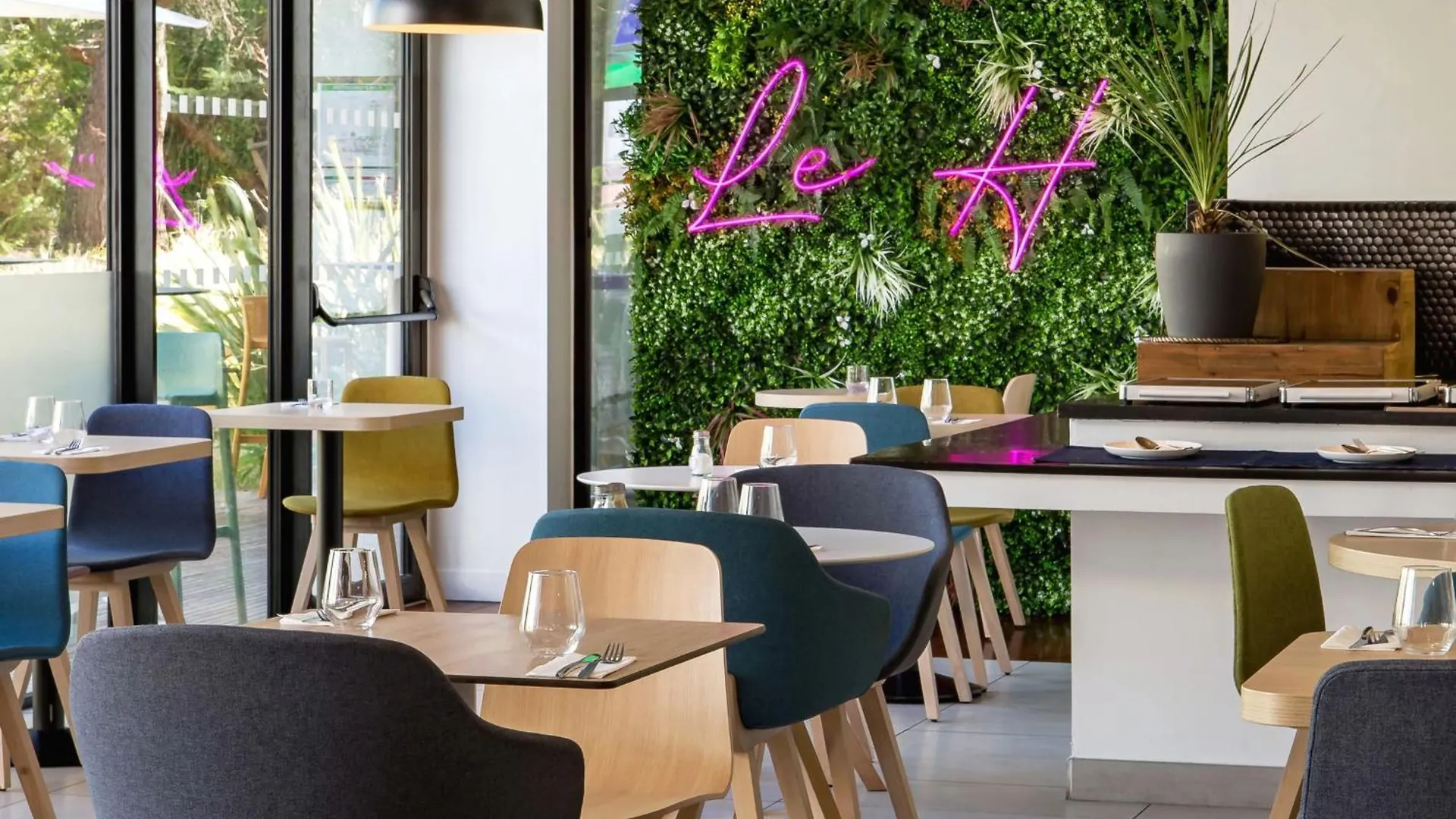 Hotel Holiday Inn - Marseille Airport By Ihg Vitrolles