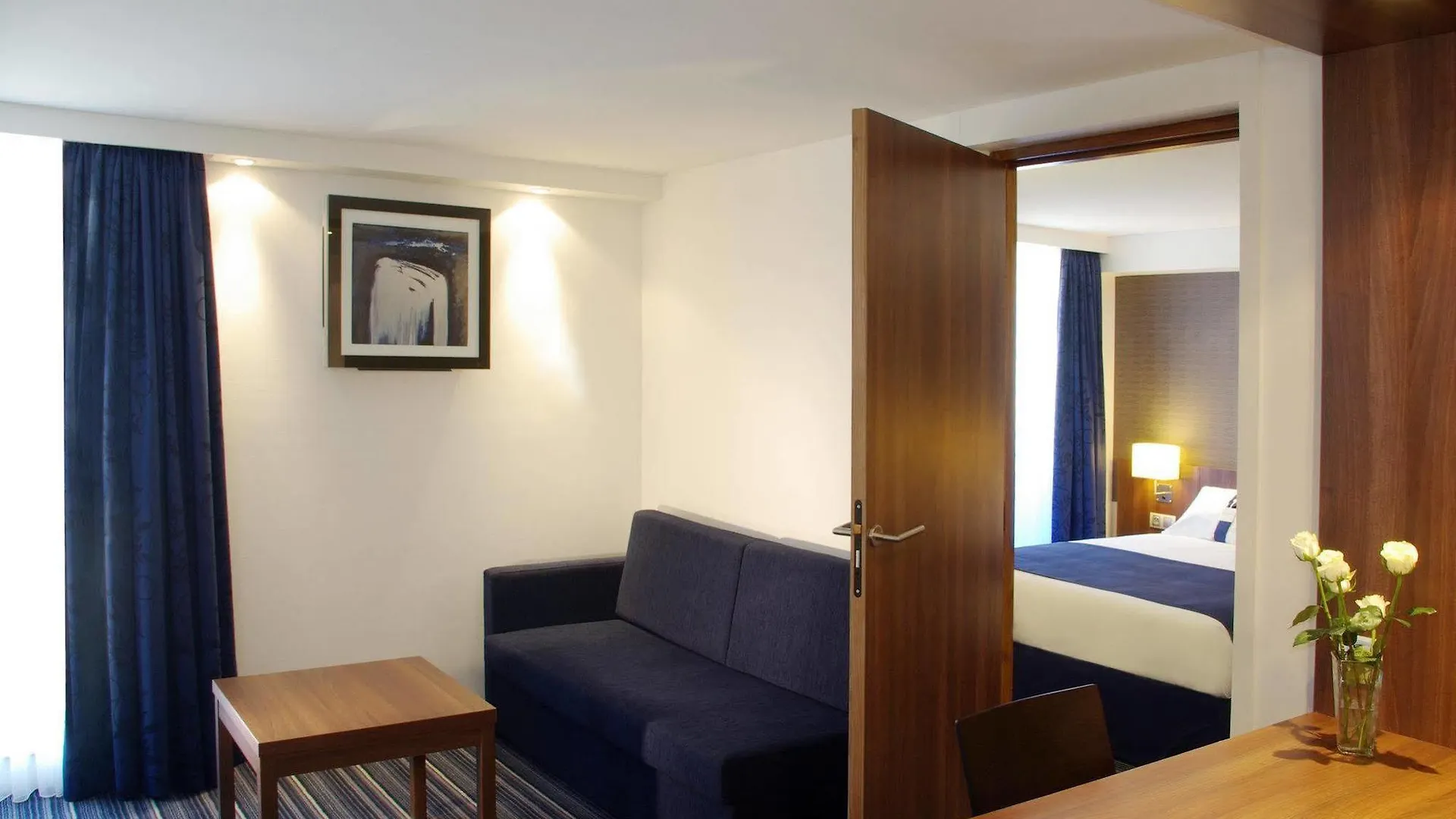Holiday Inn - Marseille Airport By Ihg Vitrolles  4*, Vitrolles (Bouches-du-Rhone)