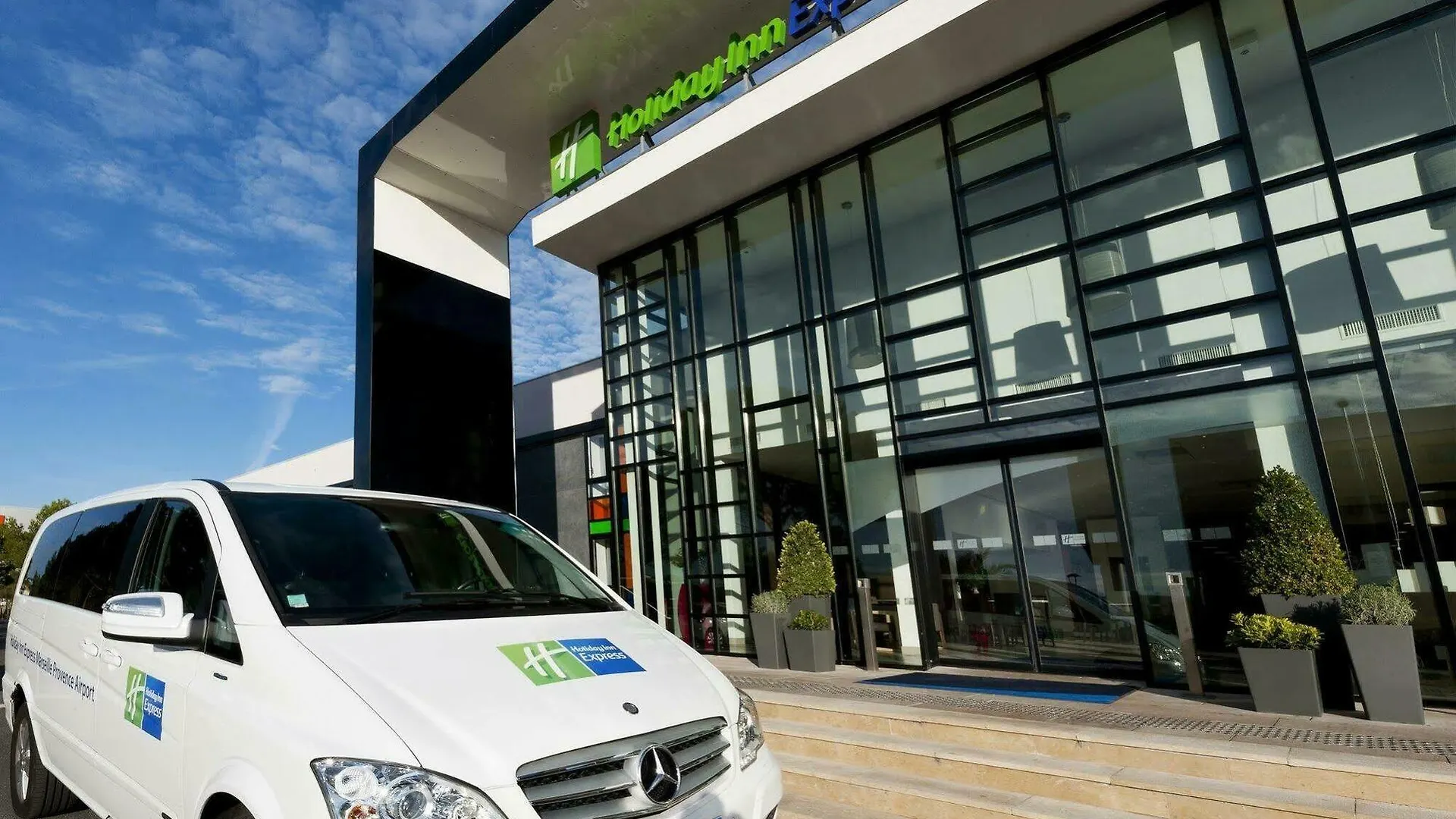 Holiday Inn - Marseille Airport By Ihg Vitrolles  Vitrolles (Bouches-du-Rhone)